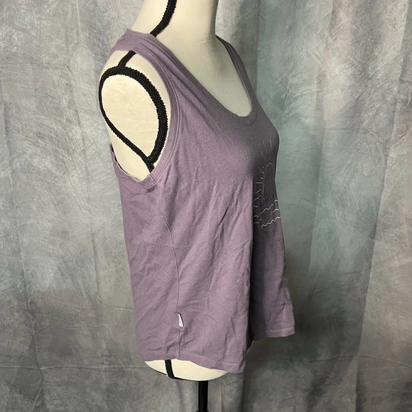 Beachbody Be Your Best Sun & Waves Purple Racerback Tank - size medium - Picture 4 of 9